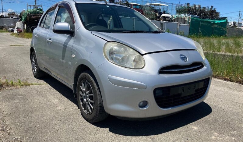 
								Nissan March DBA-K13 2011 full									