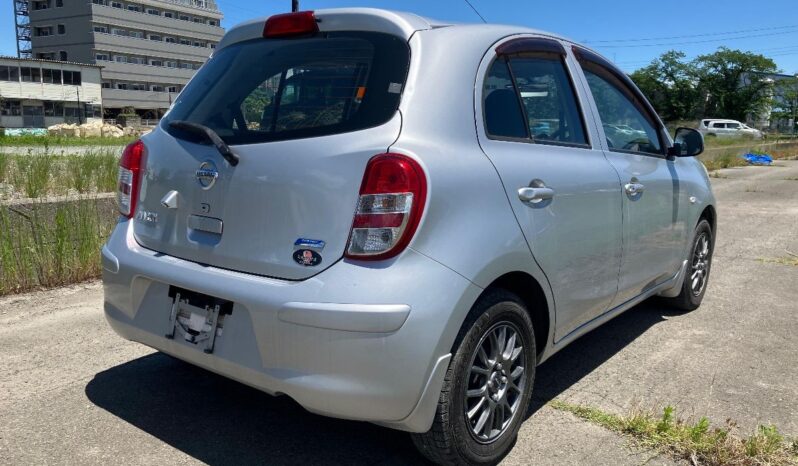 
								Nissan March DBA-K13 2011 full									