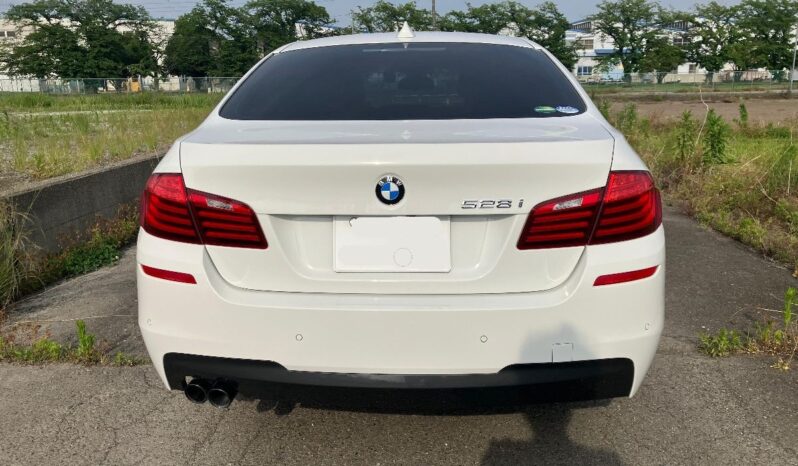 
								BMW 5-serie DBA-XG28(528i) 2015 full									