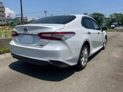 
										Toyota Camry DAA-AXVH70 2018 full									