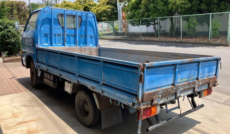 
								Isuzu ELF KAD51N 1982 full									