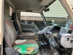 
										Mitsubishi Canter P-FG335B 1988 full									